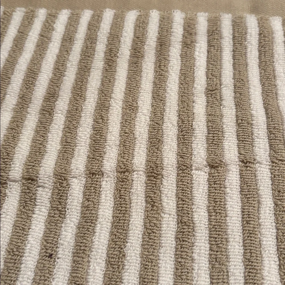 Hand towel 27” x 17” Turkish cotton Kassatex taupe